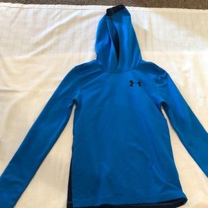 Boys Long Sleeve Under Armour Cold Gear with Hood